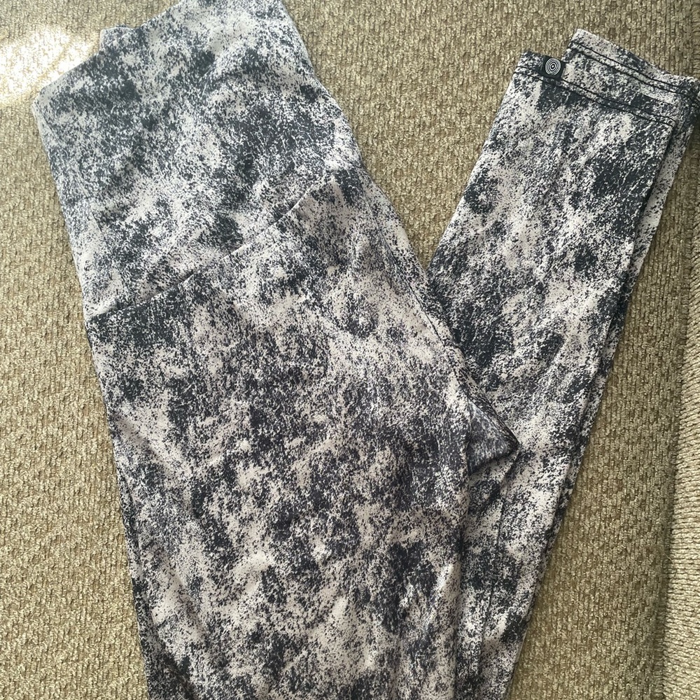 Onzie Legging Size S/M